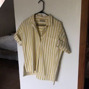 Everlane size 4, cotton short sleeve popover shirt